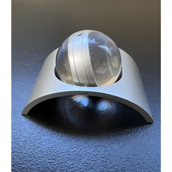 Vintage Howard Miller Small Orb Sphere Spinning Desk Clock With Heavy Metal Base - Picture 3 of 11